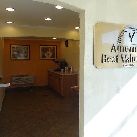 Americas Best Value Inn - Голдсборо Екстер'єр фото