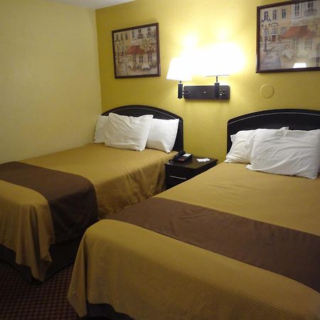 Americas Best Value Inn - Голдсборо Екстер'єр фото