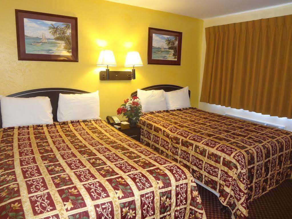 Americas Best Value Inn - Голдсборо Екстер'єр фото